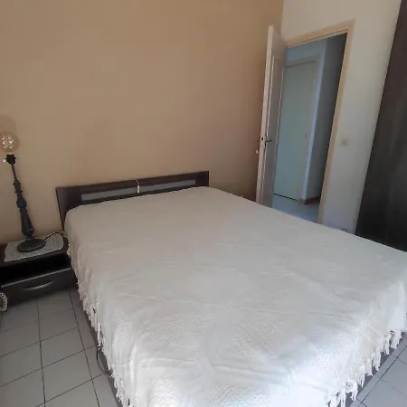 Apartment T3 Vue Sur Port Gruissan